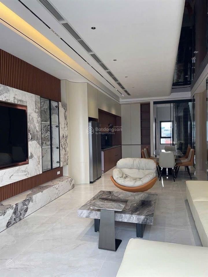 Siêu phẩm tư đình  nhà mới ở ngay  chìa khoá trao tay 7 tầng thang máy ô tô ngủ trong nhà