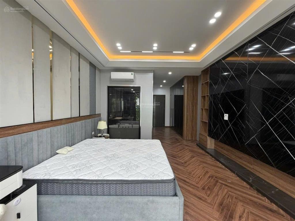 Siêu phẩm lâm hạ  8 tầng thang máy  view vườn hoa  kinh doanh  gara ô tô  full nội thất xịn