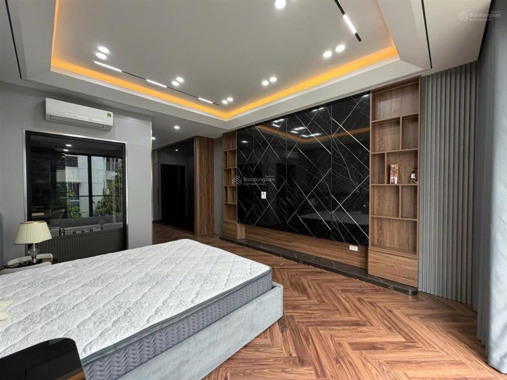 Siêu phẩm lâm hạ  8 tầng thang máy  view vườn hoa  kinh doanh  gara ô tô  full nội thất xịn