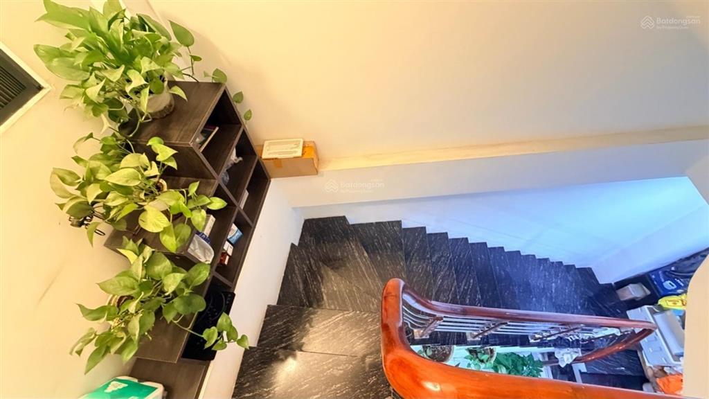 Phúc lợi long biên  nhà 5 tầng còn mới keng full nội thất đồng bộ