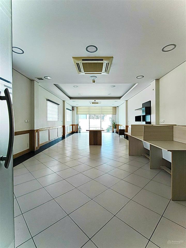 Giảm 4 tỷ bán nhà building đẹp hẻm calmette, p. ntb, q1. dt 5x16m, cn 76m2. giá 28 tỷ
