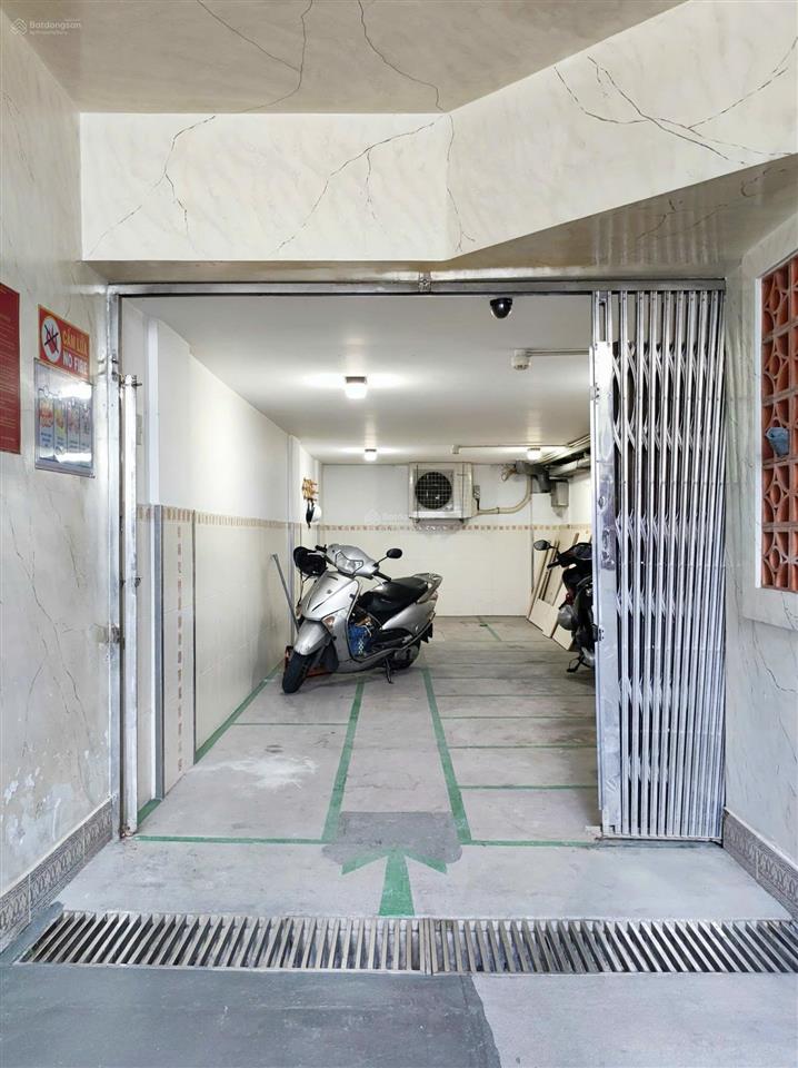 Giảm 4 tỷ bán nhà building đẹp hẻm calmette, p. ntb, q1. dt 5x16m, cn 76m2. giá 28 tỷ