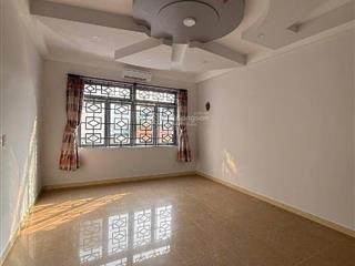 Bán gấp nhà đường 23 kdc bình phú, p11, q6, giá 13.5 tỷ