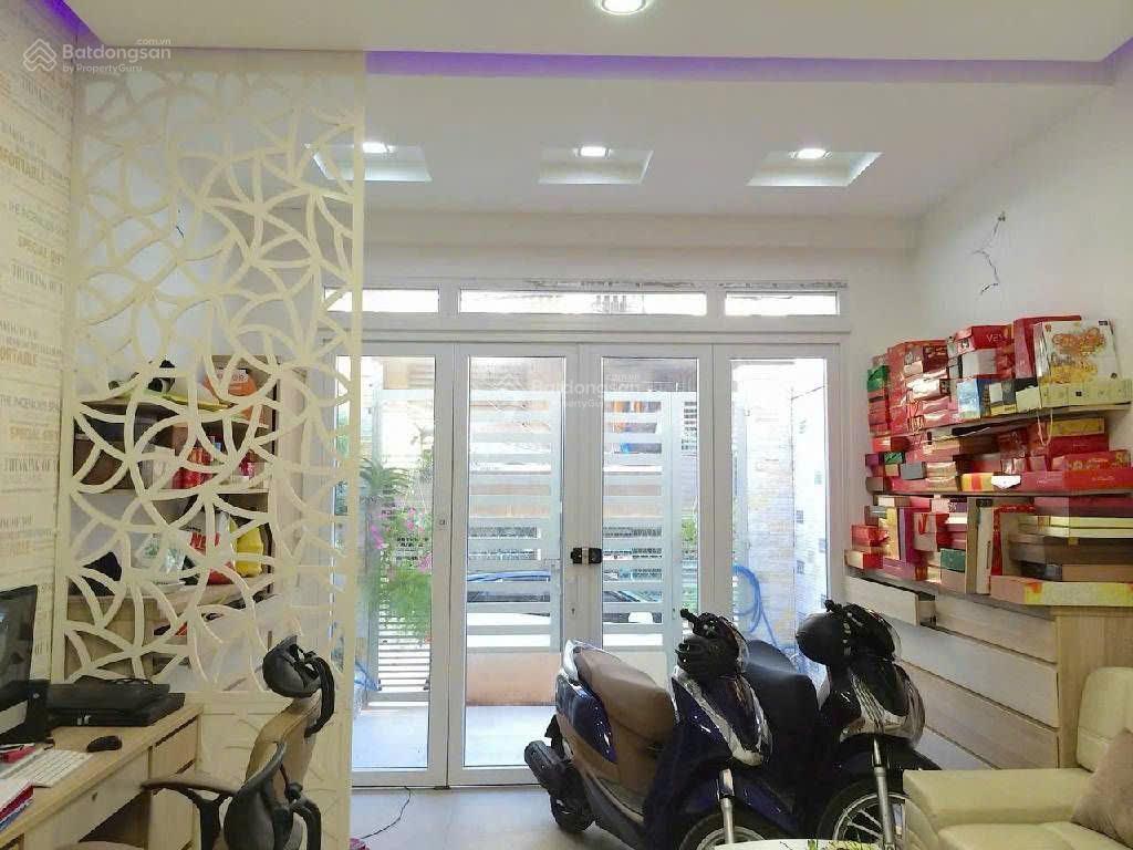 Tặng full nội thất. chỉ 9.2 tỷ. sở hữu nhà hxh kinh dương vương.p12.q6