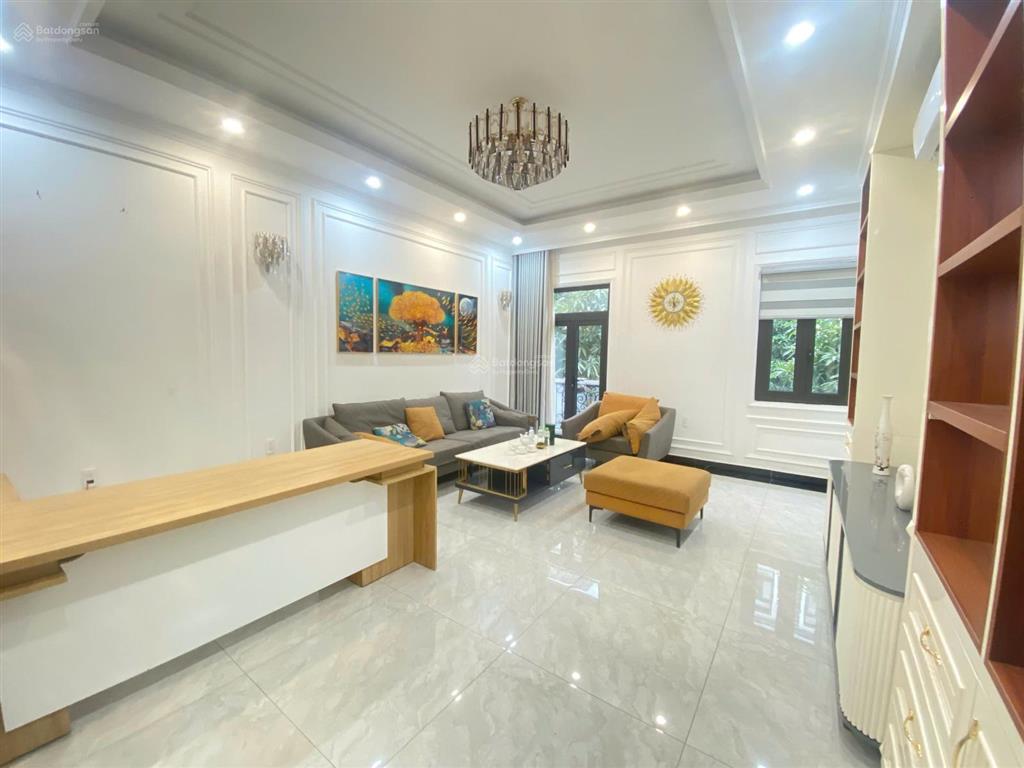 Cho thuê nhà full đồ xịn xò mới tinh ở hoàng huy mall + thang máy