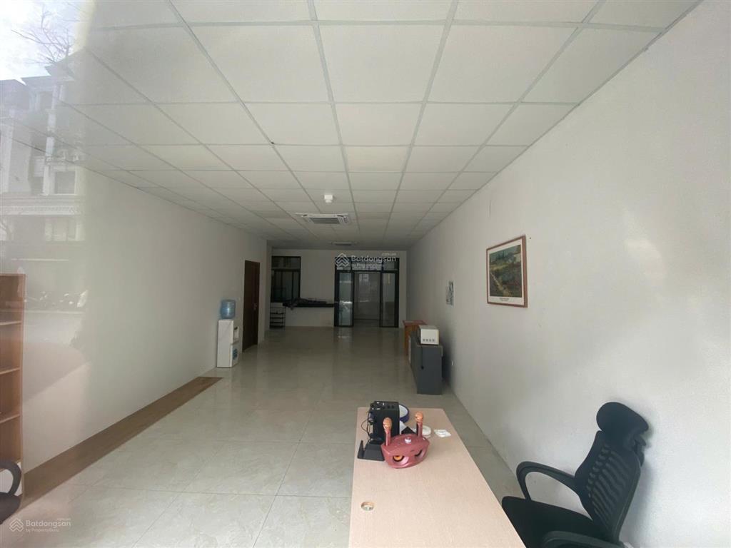 Cho thuê sàn văn phòng tầng 1 80m² vinhomes marina