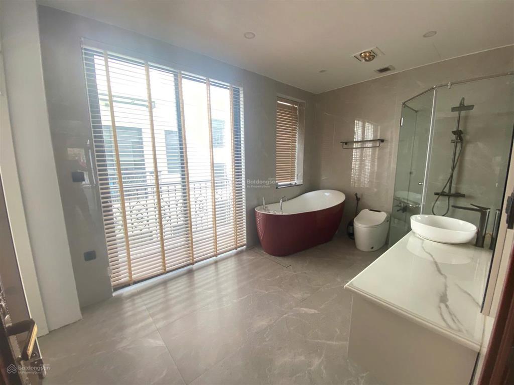 Cho thuê nguyên căn liền kề cao cấp tại vinhomes marina