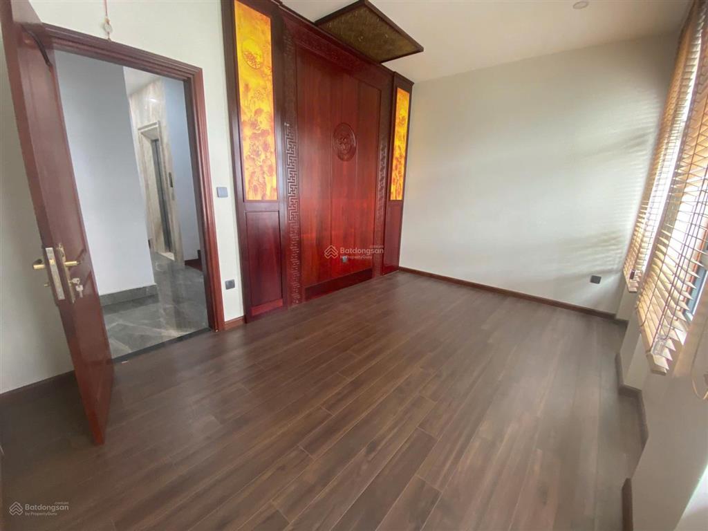 Cho thuê nguyên căn liền kề cao cấp tại vinhomes marina