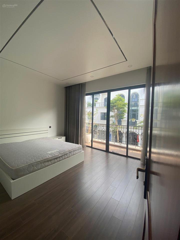 Cho thuê nguyên căn liền kề cao cấp tại vinhomes marina