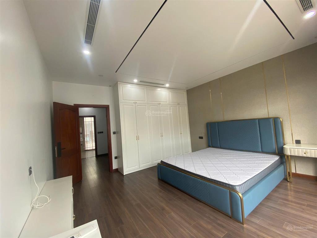 Cho thuê nguyên căn liền kề cao cấp tại vinhomes marina