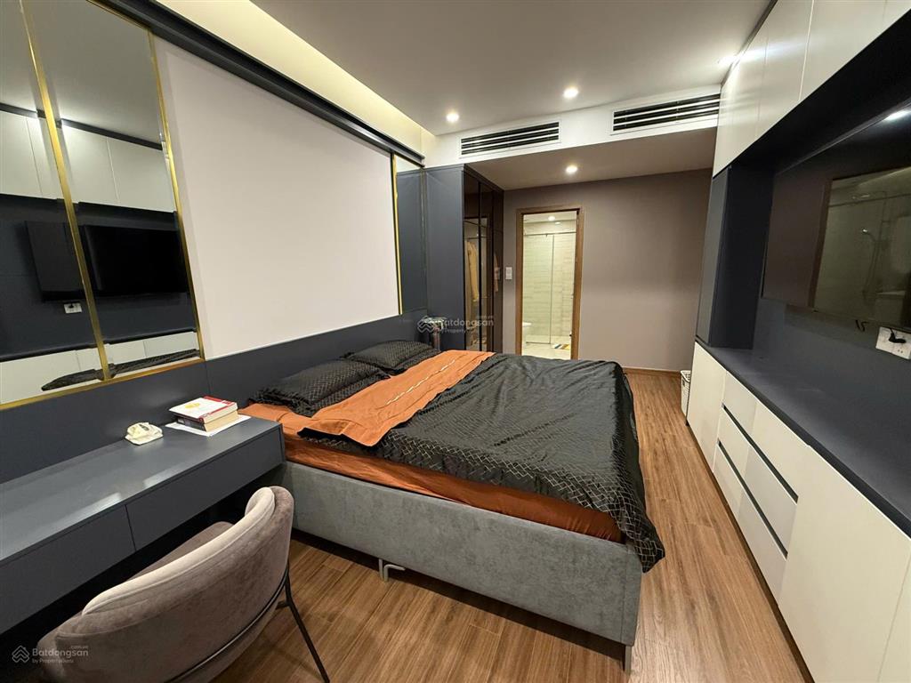 Cho thuê căn hộ 2 ngủ cao cấp tại brg trần quang khải