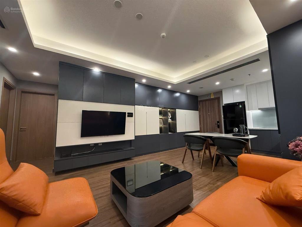 Cho thuê căn hộ 2 ngủ cao cấp tại brg trần quang khải