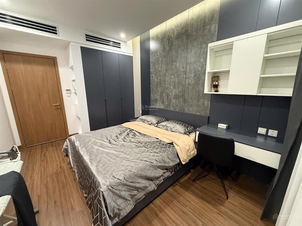 Cho thuê căn hộ 2 ngủ cao cấp tại brg trần quang khải