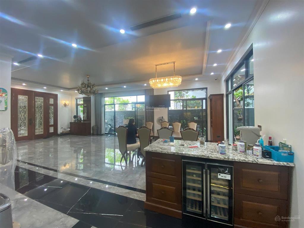 Cho thuê biệt thự song lập vinhomes marina