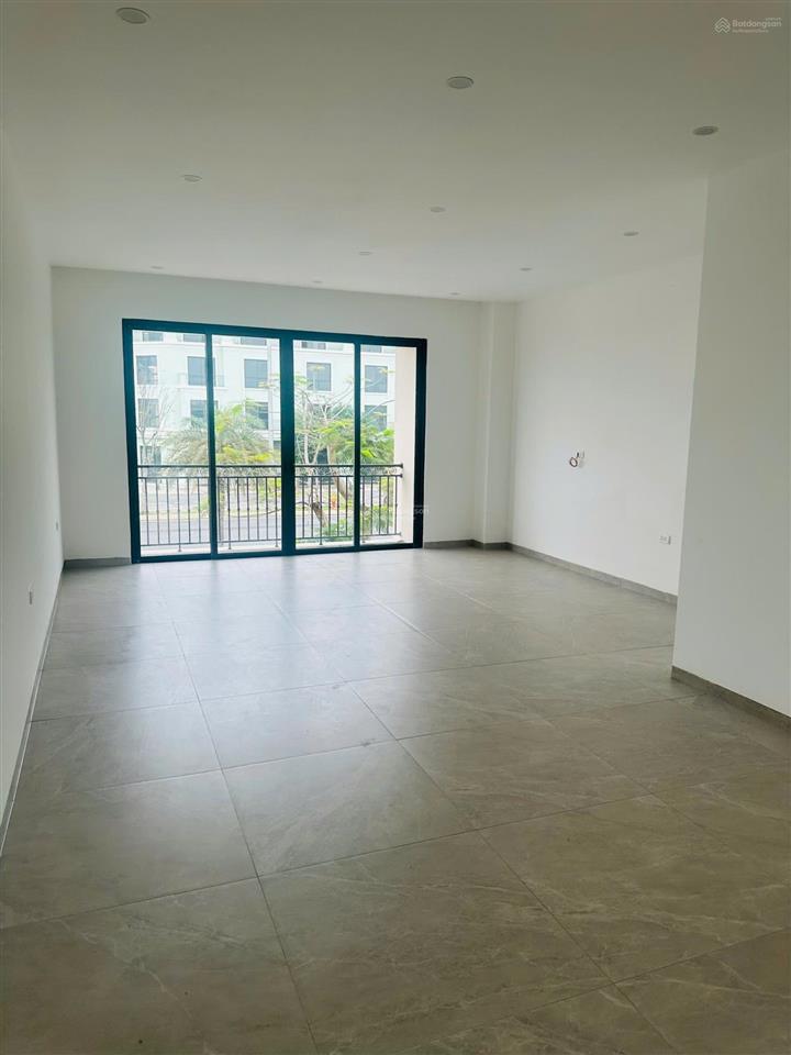 Chính chủ cho thuê shop liền kề vinhomes vũ yên  vị trí đẹp kinh doanh tốt