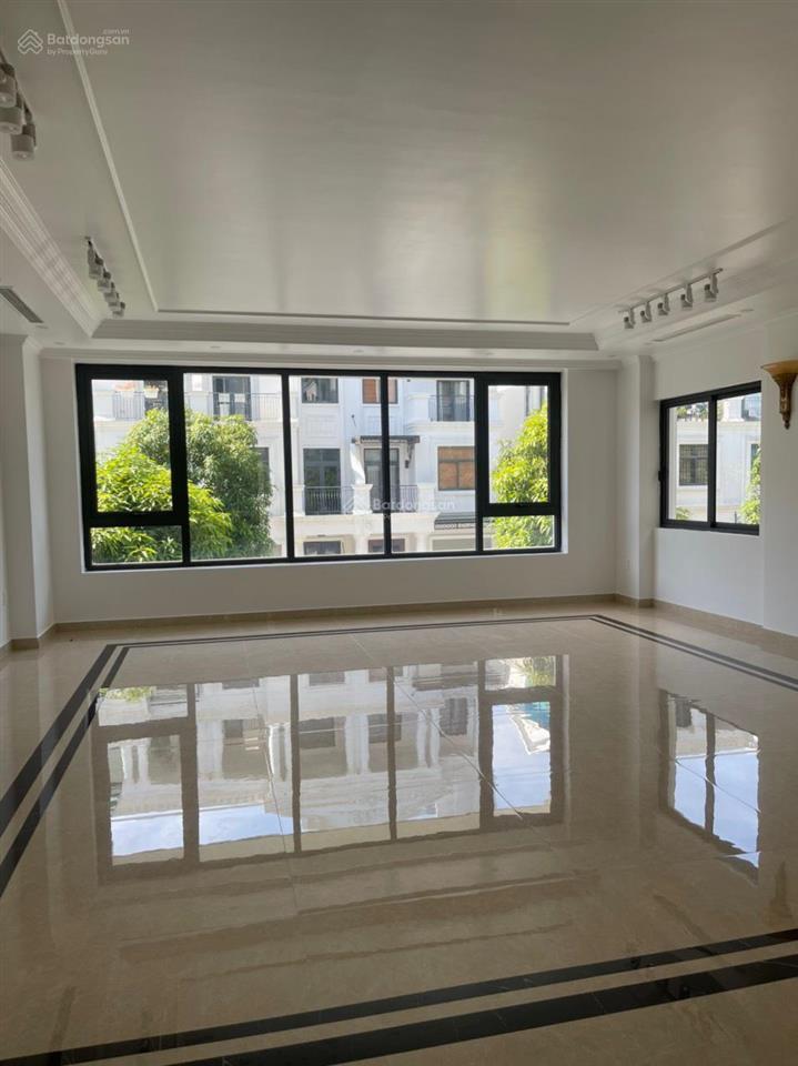 Cho thuê sàn văn phòng tầng 2 vinhomes marina, hải phòng