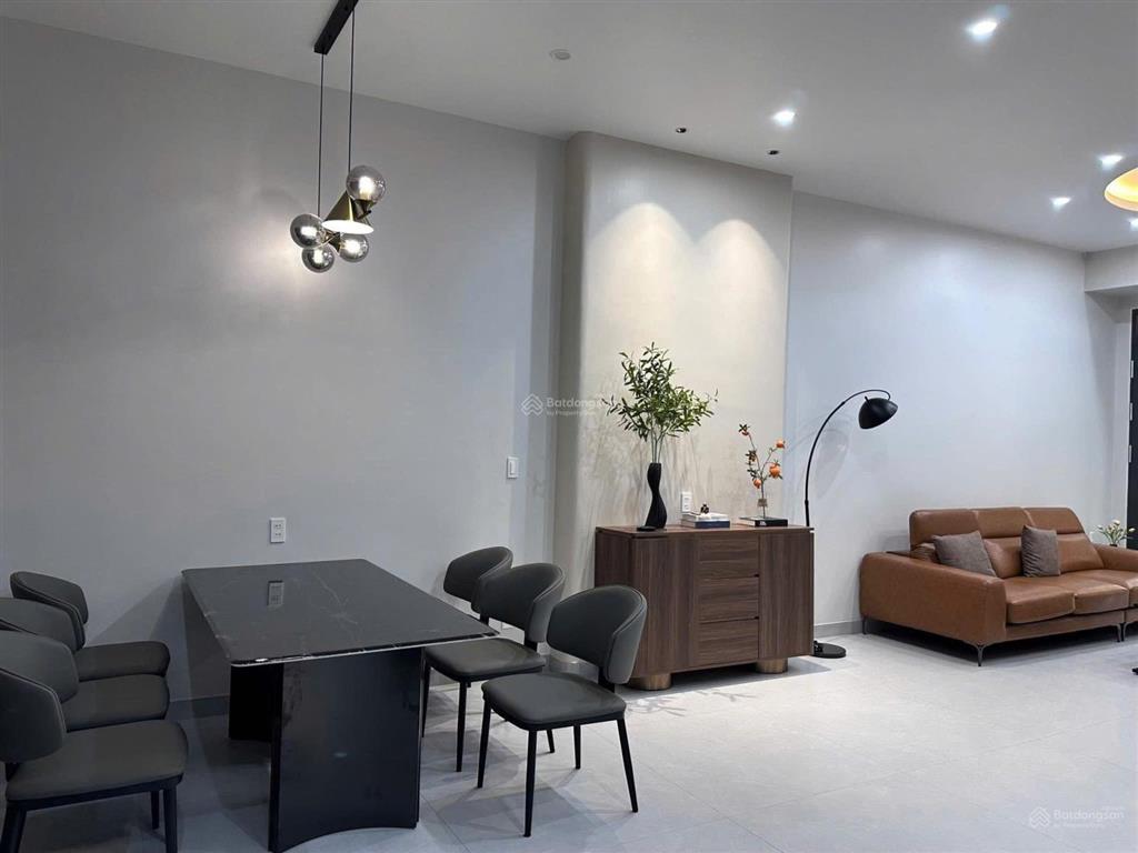 Cho thuê nguyên căn vinhomes marina nhà mới hoàn thiện