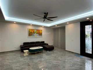 Cho thuê nguyên căn 4 phòng ngủ hiện đại vinhomes marina