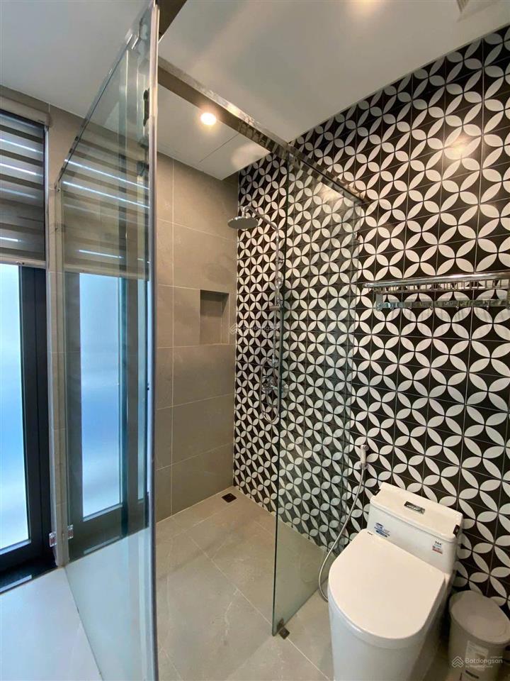 Cho thuê nguyên căn 4 phòng ngủ hiện đại vinhomes marina