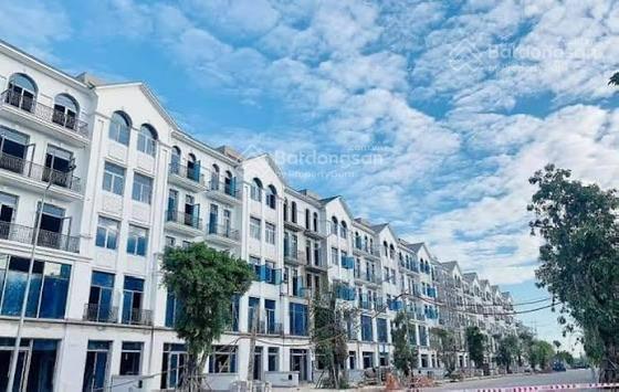 Nhà phố chuẩn sống quốc tế ngay hóc môn giá tốt