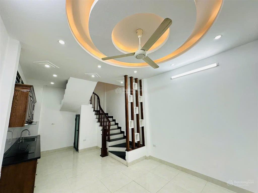 Bán nhà vạn phúc 32m 5 tầng mtiền 4.1m oto đỗ sát