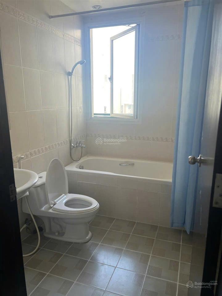 Cần bán ch phú mỹ  vph q7 dt 79m2 giá 5tỷ1 full nội thất đang có hđt tầng cao  0909 904 ***