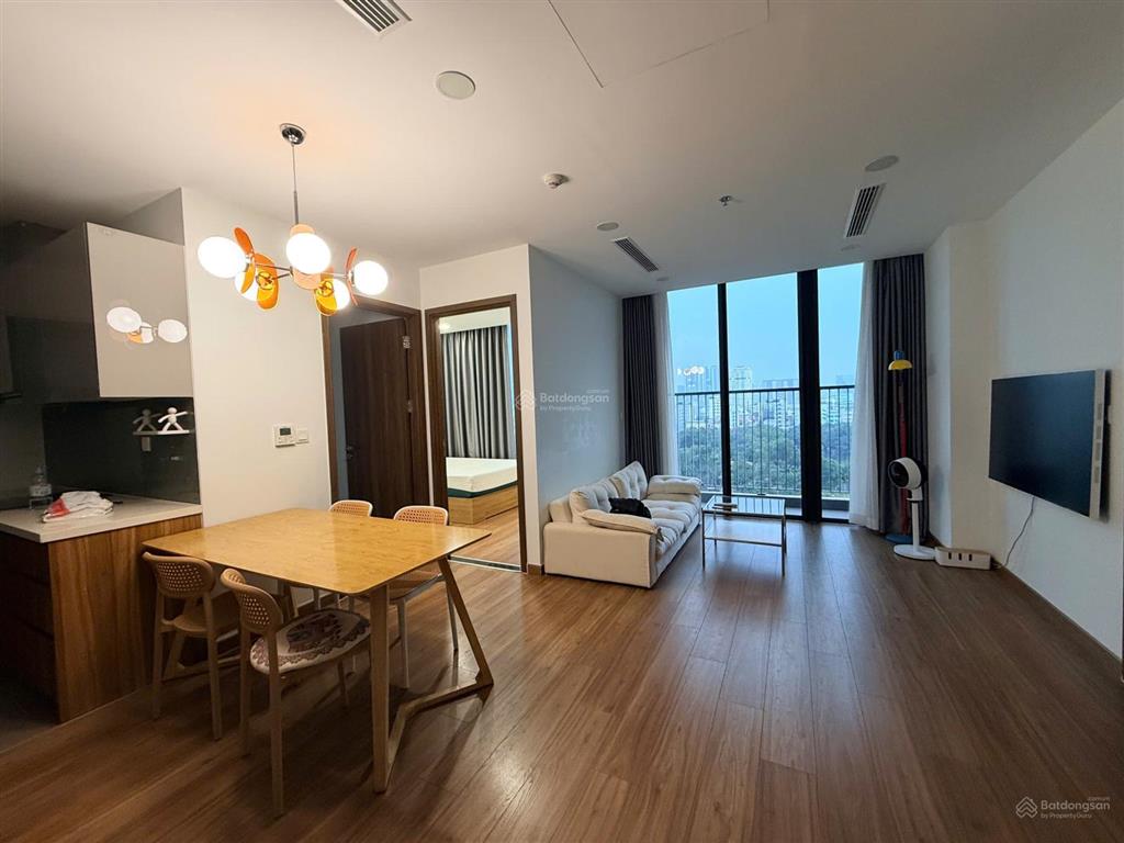 Cần bán căn hộ ecogreen 2pn dt 65m2 giá 6,2 tỷ đang có hđt 14tr/th tầng trung  0909 904 ***