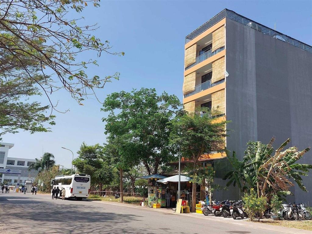 Bán hiếm có nền đất 95m2 trong kdc nhơn đức  vph dt 95m2 giá bán chỉ 4,2 tỷ  0909 904 ***