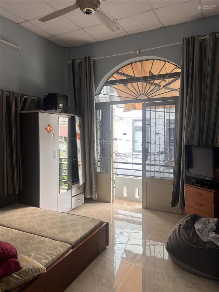 Cần bán căn nhà phố 1 trệt 1 lầu giá 4,5 tỷ shr đường quang trung, gò vấp cách sân bay tsn 10p