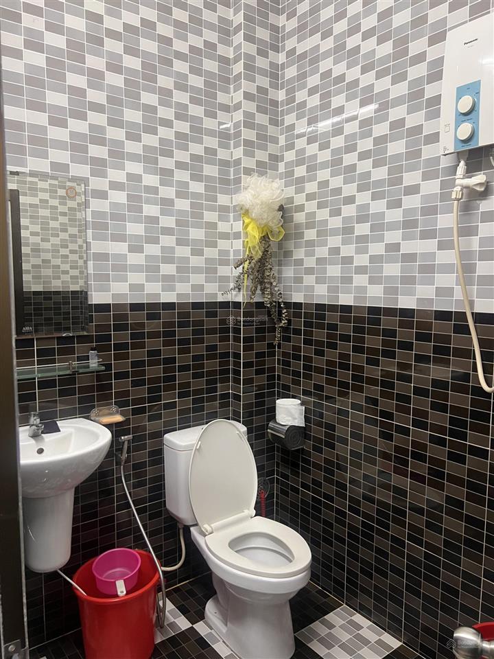 Cần bán căn nhà phố 1 trệt 1 lầu giá 4,5 tỷ shr đường quang trung, gò vấp cách sân bay tsn 10p