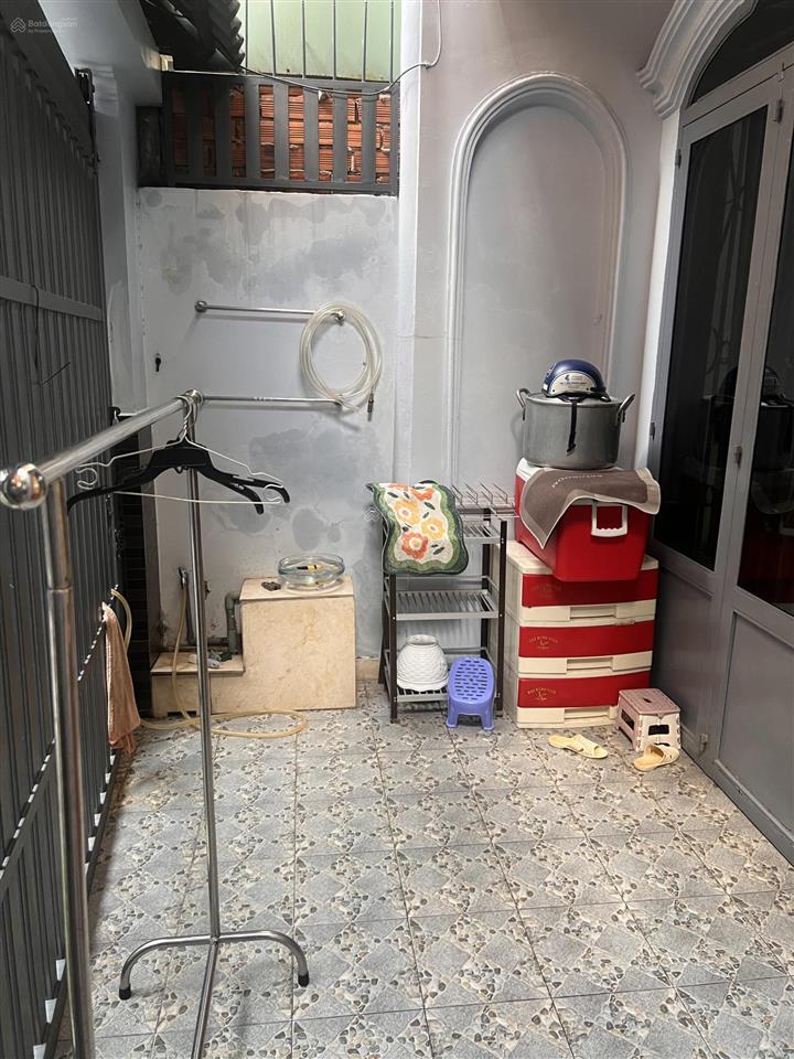 Cần bán căn nhà phố 1 trệt 1 lầu giá 4,5 tỷ shr đường quang trung, gò vấp cách sân bay tsn 10p