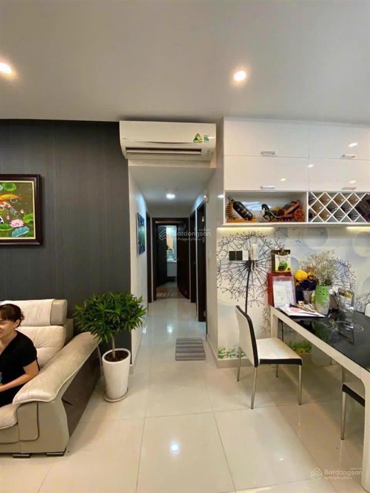 Hạ giá cần bán gấp căn hộ c/c gia phát  gò vấp. 75m2, 2 phòng ngủ, 2 wc giá 4,3 tỷ.  0906 642 ***