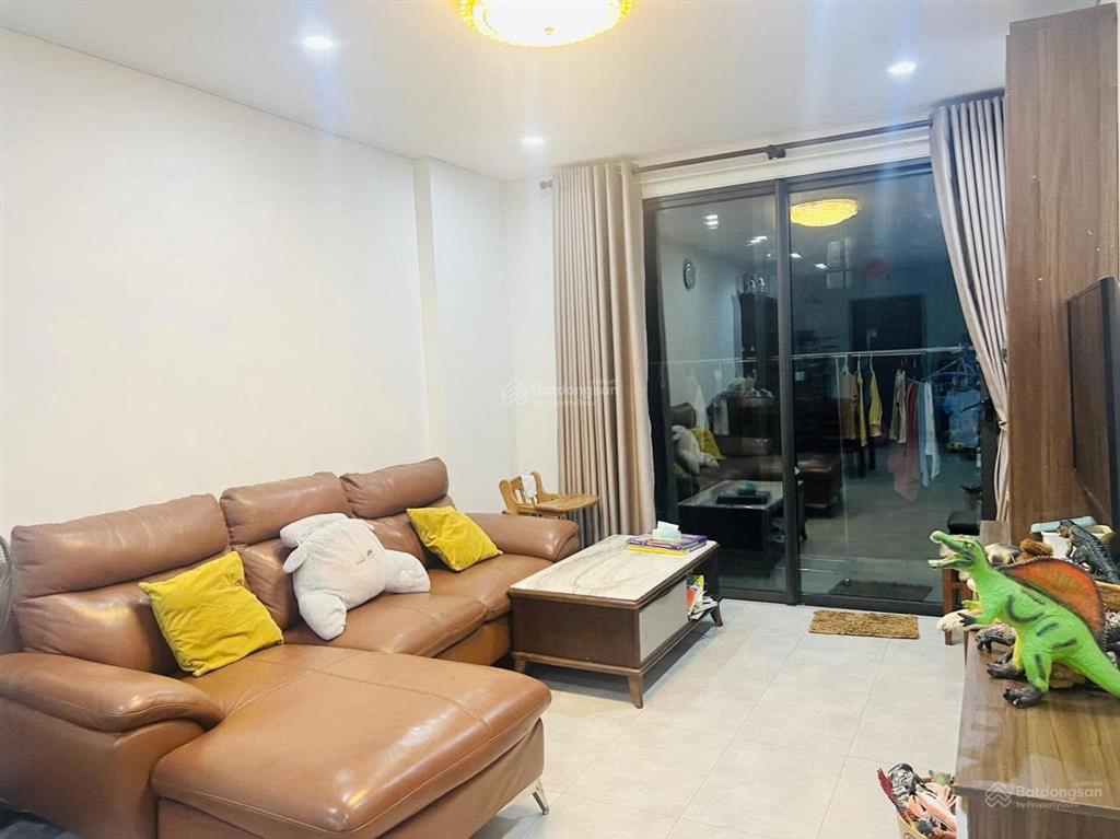 Cần bán gấp căn hộ chung cư phúc yên, tân bình dt 65m 2pn 2wc full nt đẹp , sổ hồng sẵn.