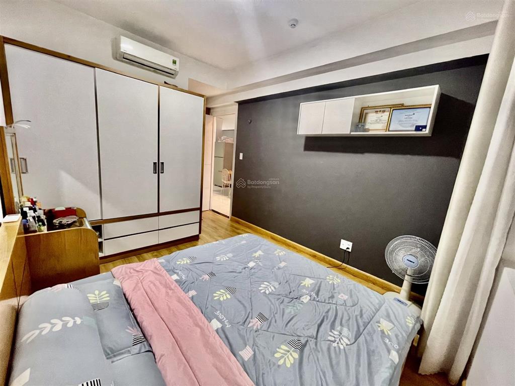 Cần bán gấp căn hộ chung cư hưng ngân, 68m2, 2 phòng ngủ, 2wc giá 2,45 tỷ nhà đẹp.  0906 642 ***
