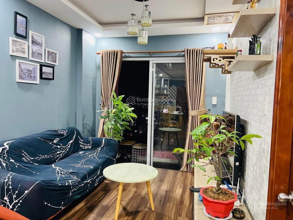 Chủ cần bán gấp căn góc chung cư hưng ngân, 85m2  3pn2wc có nội thất giá 3,1 tỷ  0906 642 *** mỹ