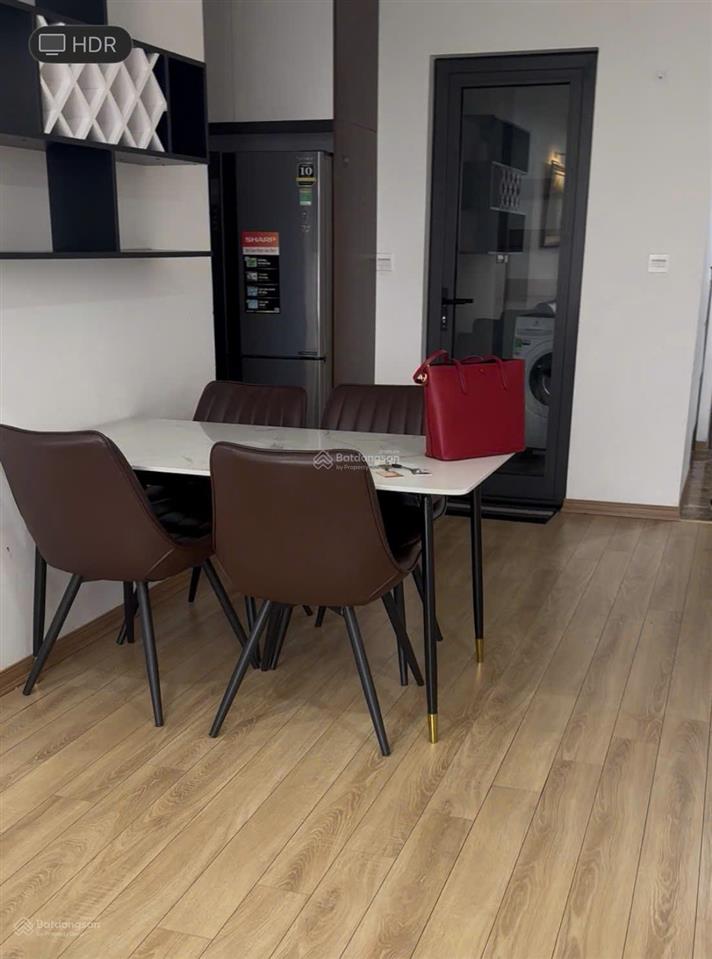 Bancông nam view hồ cực hiếm  em bán căn 92m2 gồm 3 ngủ, sẵn sổ đỏ, full nội thất đẹp xịn bonanza
