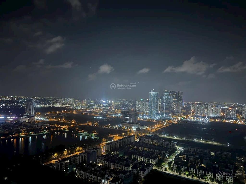 (view hồ) căn hộ 6th element 60m2, 2pn, 2wc, tầng trung, ban công hướng bắc,view hồ starlake