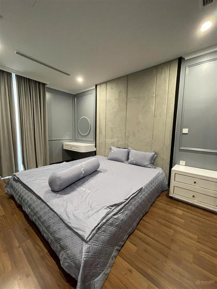 (hàng siêu hiếm 4 ngủ) bán căn hộ cc mipec rubik , 125.1m2, 4pn + 3wc, ban công hướng đông siêu mát