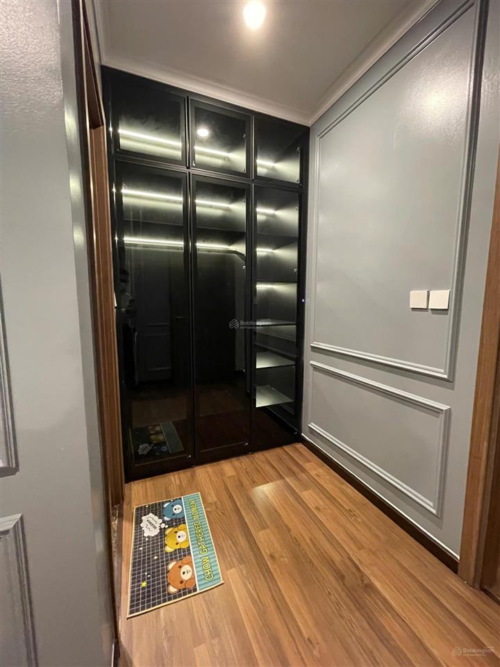 (hàng siêu hiếm 4 ngủ) bán căn hộ cc mipec rubik , 125.1m2, 4pn + 3wc, ban công hướng đông siêu mát