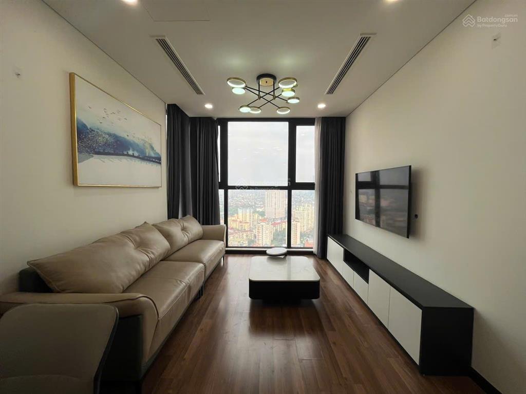 (mới 100%). bán căn góc 95m2 gồm 3 ngủ 2wc, mipec rubik 360, tầng trung view đẹp tòa, sẵn sổ đỏ