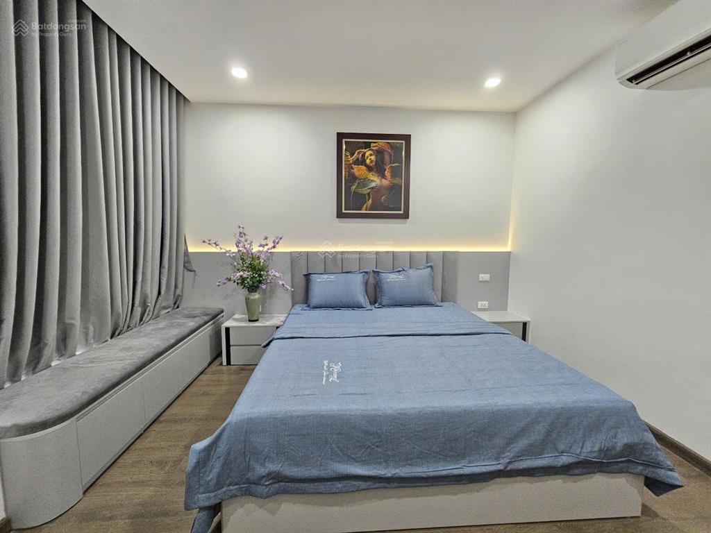 View thẳng công viên cầu giấy. bán căn hộ 97,4m2 gồm 3pn, 2wc, tầng đẹp, sẵn sổ đỏ (cực hiếm)