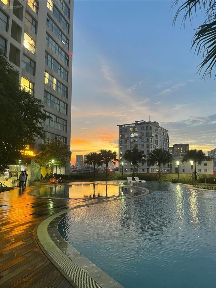 View thẳng công viên cầu giấy. bán căn hộ 97,4m2 gồm 3pn, 2wc, tầng đẹp, sẵn sổ đỏ (cực hiếm)