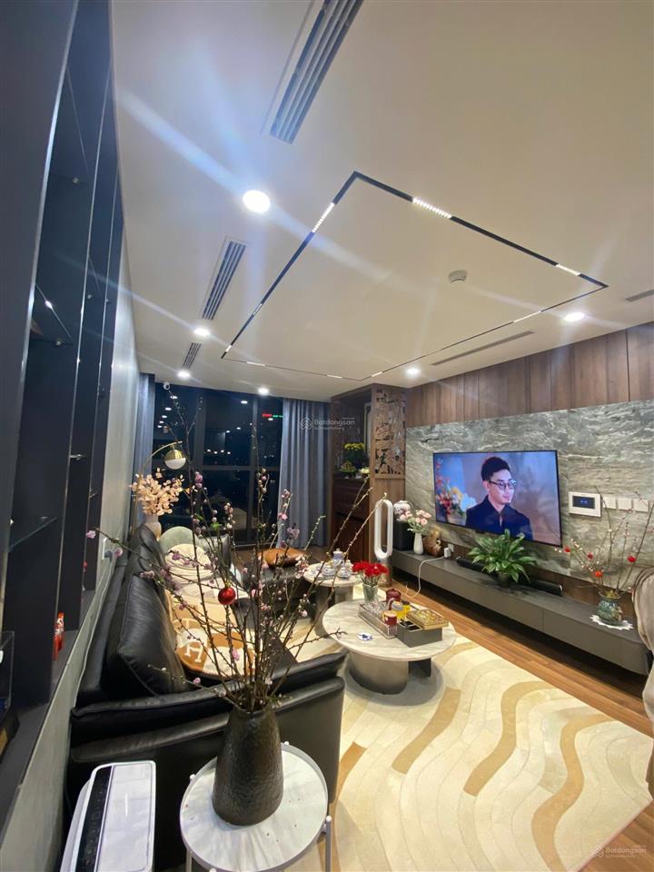 (hàng siêu hiếm 4 ngủ) bán căn hộ cc mipec rubik, 125.1m2, 4pn + 3wc, ban công hướng đông siêu mát