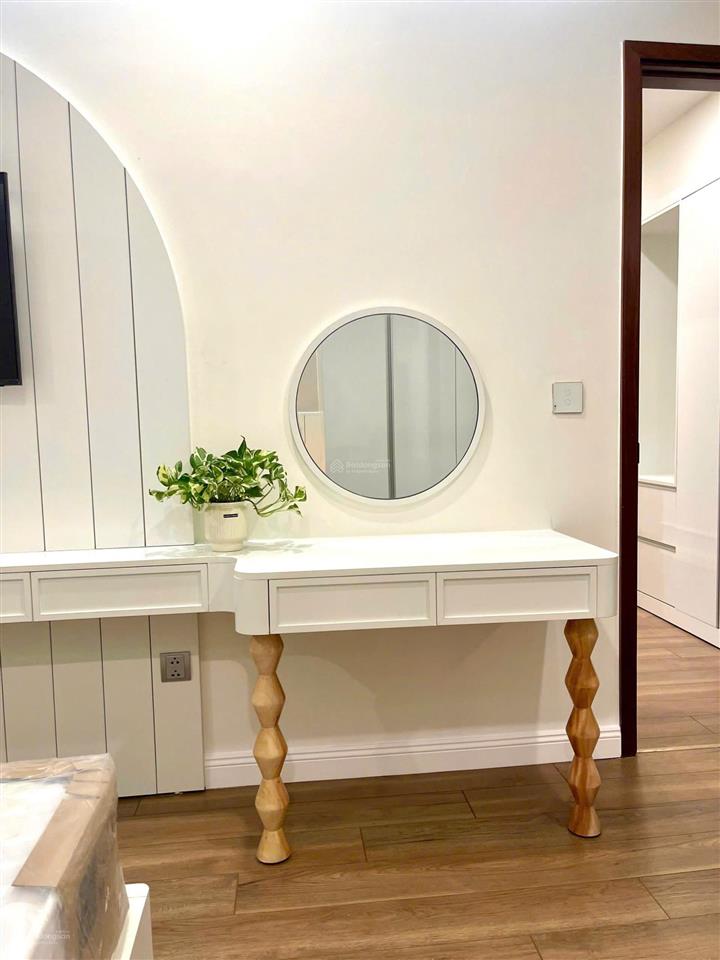 Bán căn góc view hồ starlake 6th element, 87m2, 2pn, 2wc, view hồ cực đỉnh, sẵn sổ đỏ, có slot oto