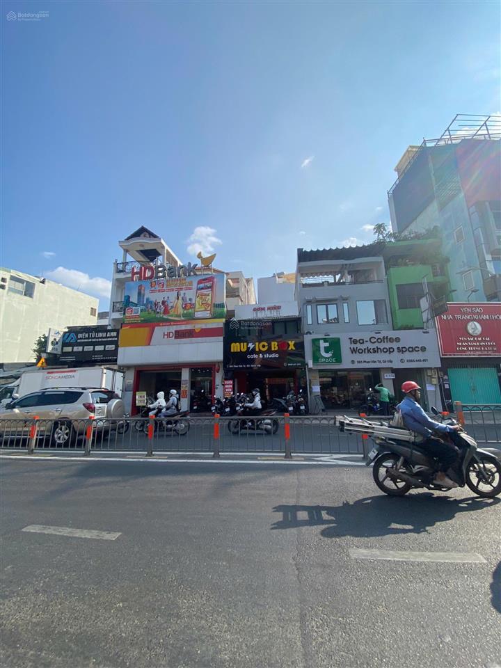Siêu rẻ! 563 phan văn trị, p5 ngay emart dt 4.5x19m, music box thuê $35tr/th chỉ 16.5 tỷ tl