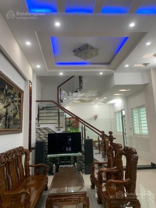 Quá rẻ! chỉ 6,7 tỷ có nhà 3 tầng kiên cố vào ở ngay, dt 4x15m, hẻm xe tải 6m, nhà 3 tầng