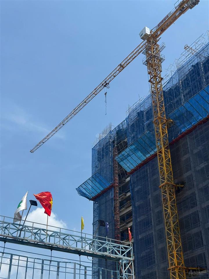 Bán căn hộ citi grand 2pn  2wc, đã có hdmb, tầng trung, view thành phố.  0948 894 ***