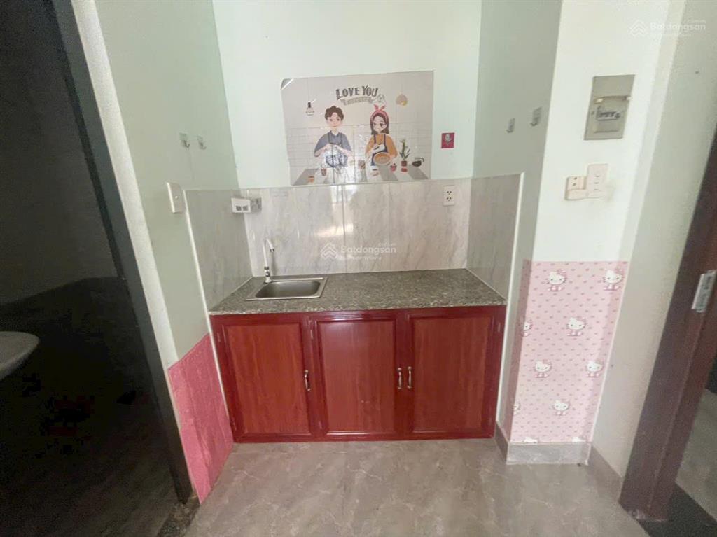 Phòng cho thuê đường tỉnh lộ 10, sẵn nội thất, giá 3 triệu/tháng (khu tên lửa)