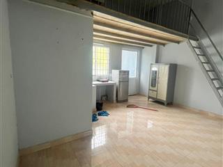 Phòng cho thuê khu tên lửa, 3tr  3tr5 có ban công, ngay nhà thờ phao lô