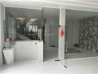 Cho thuê nhà mt đường tạ mỹ duật, dt 8 x 20m, 3.5 tấm, giá 45 triệu/tháng